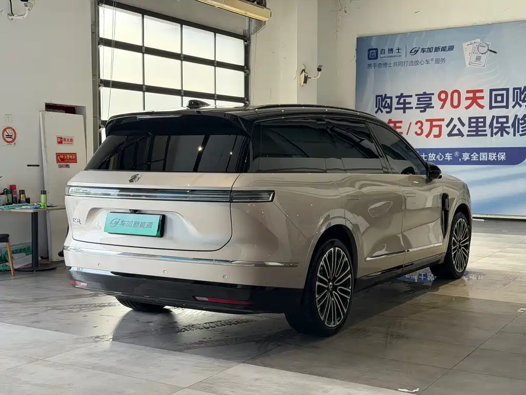 NIO ES8 — миниатюра 7