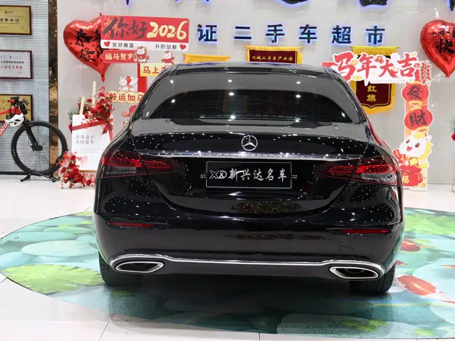 Mercedes-Benz E-Class — миниатюра 6