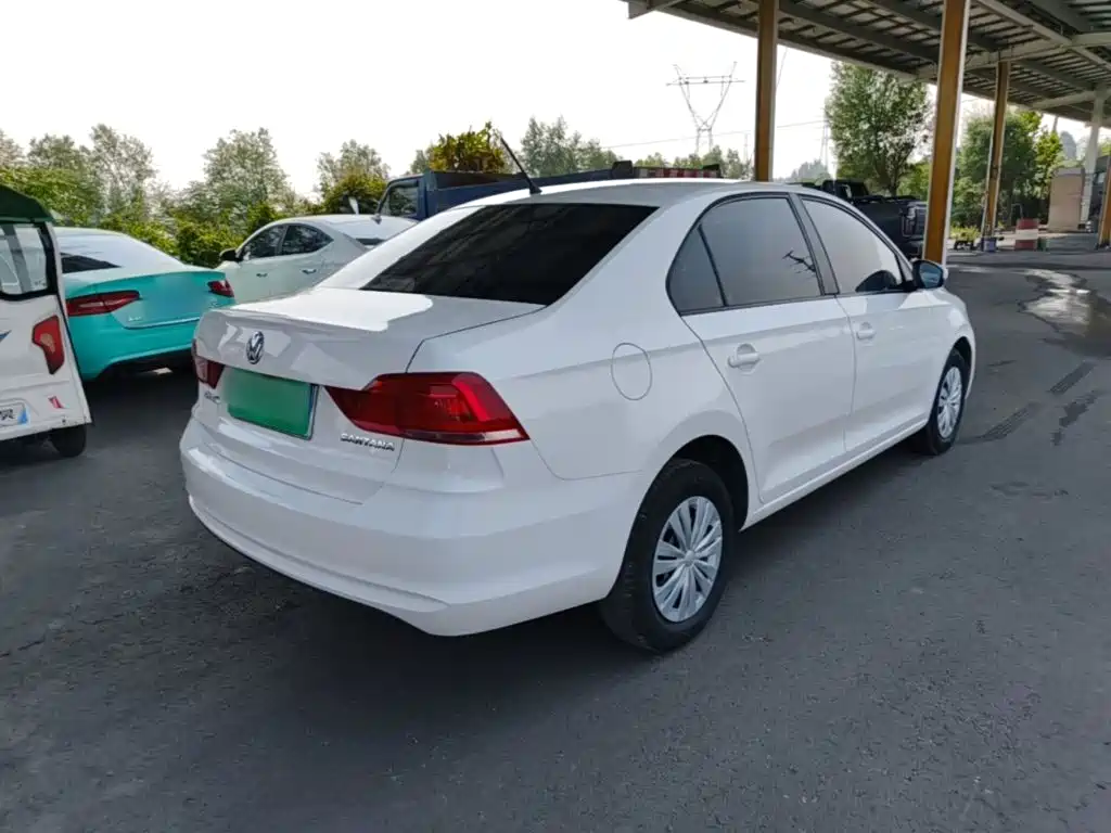 Volkswagen Santana — миниатюра 7