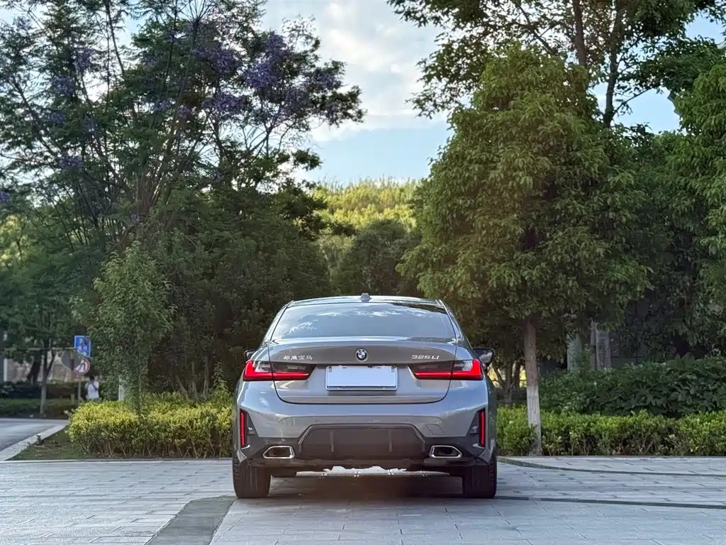 BMW 3 Series 3 2023 325Li M Sport