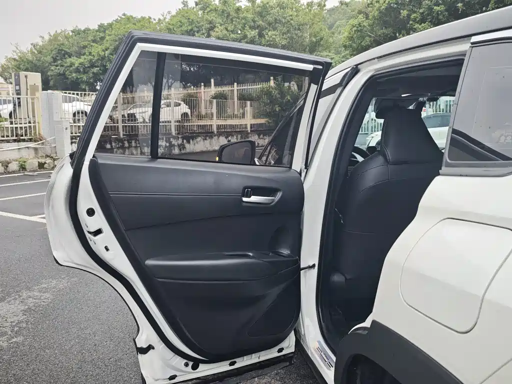 Toyota Frontlander — миниатюра 11
