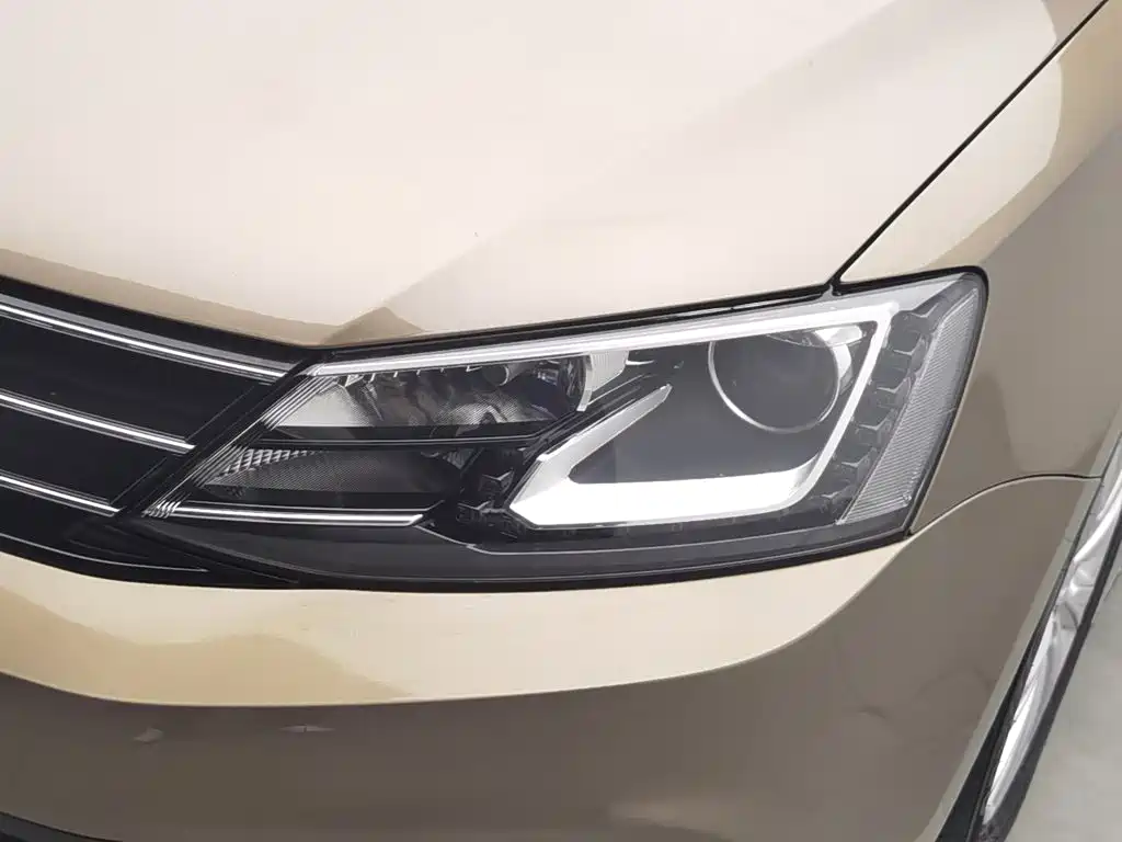 Volkswagen Sagitar — миниатюра 7