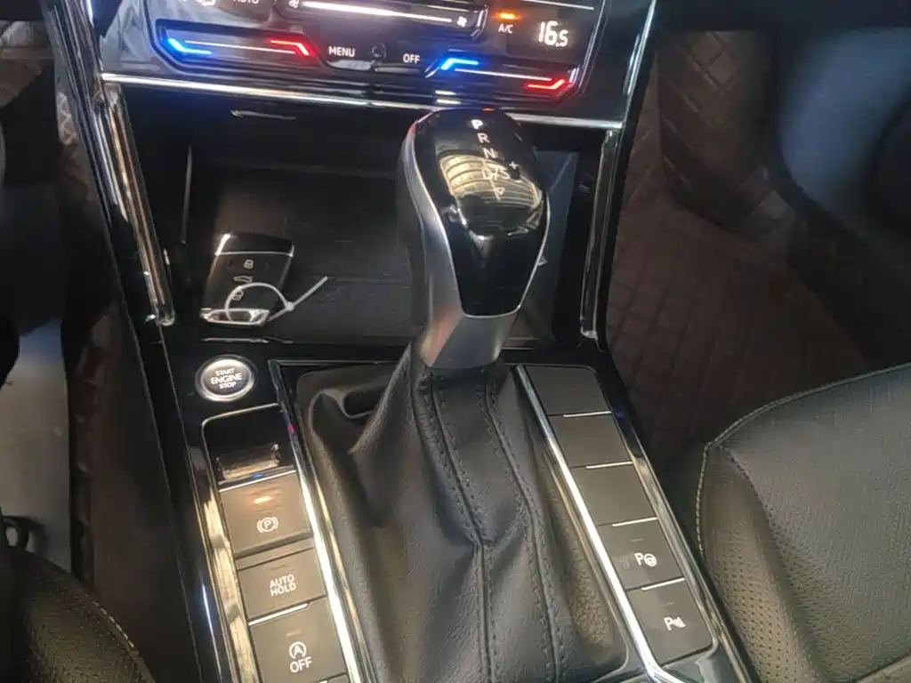 Volkswagen Passat — миниатюра 14