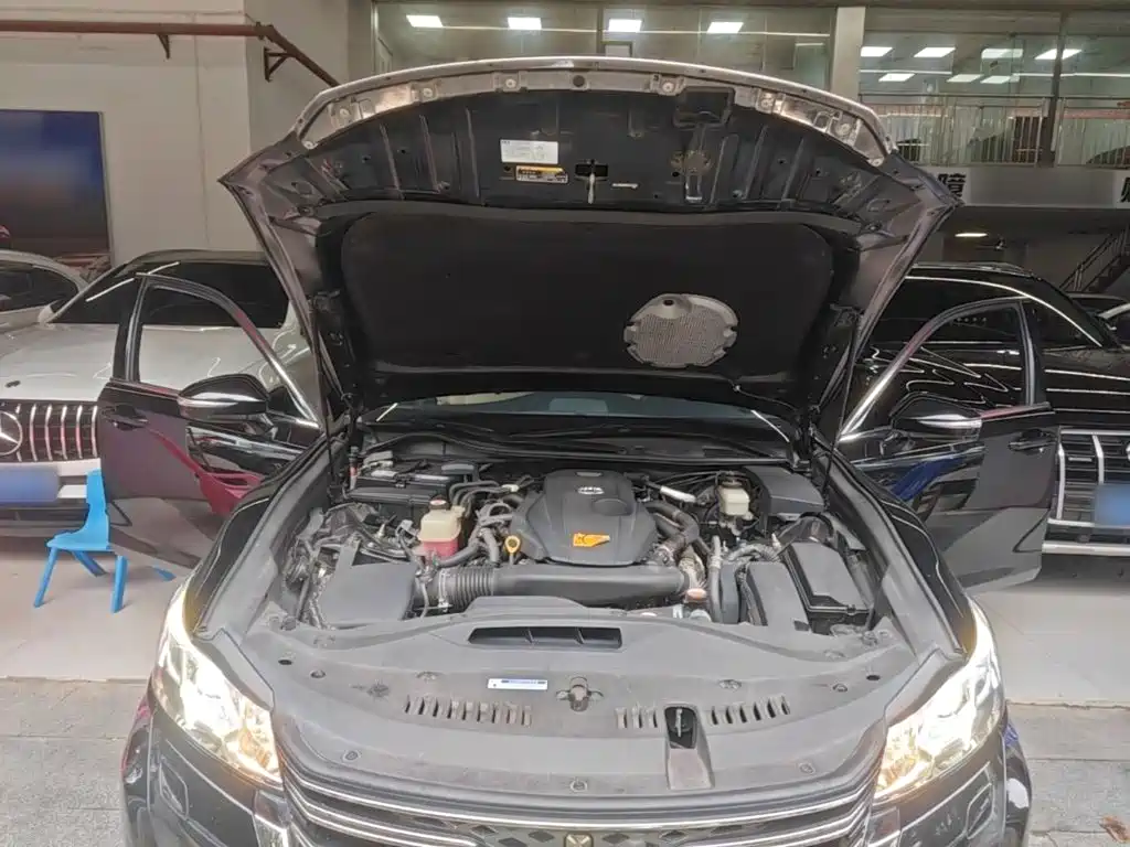 Toyota Crown — миниатюра 20