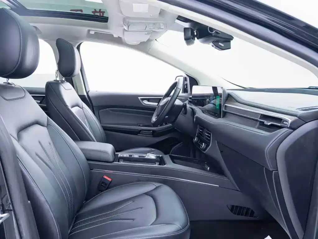 Ford Edge — миниатюра 8