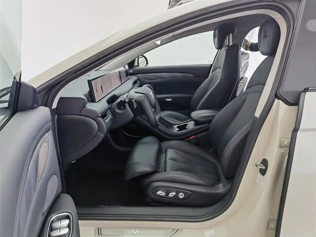 ZHIJI AUTOMOBILE ZHIJI L7