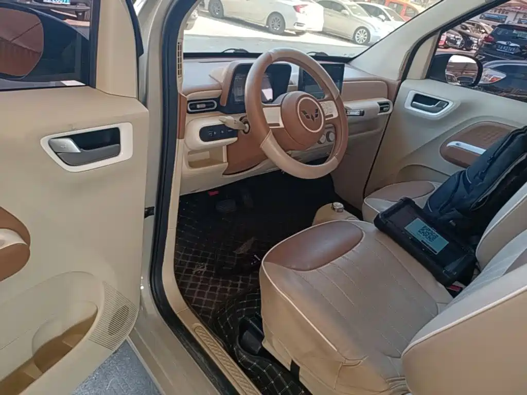 Wuling MINIEV — миниатюра 16