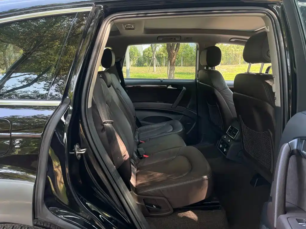 Audi Q7 — миниатюра 15