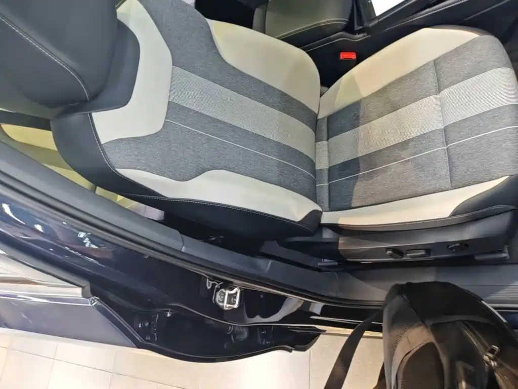 Volkswagen ID.4 Crozz — миниатюра 25