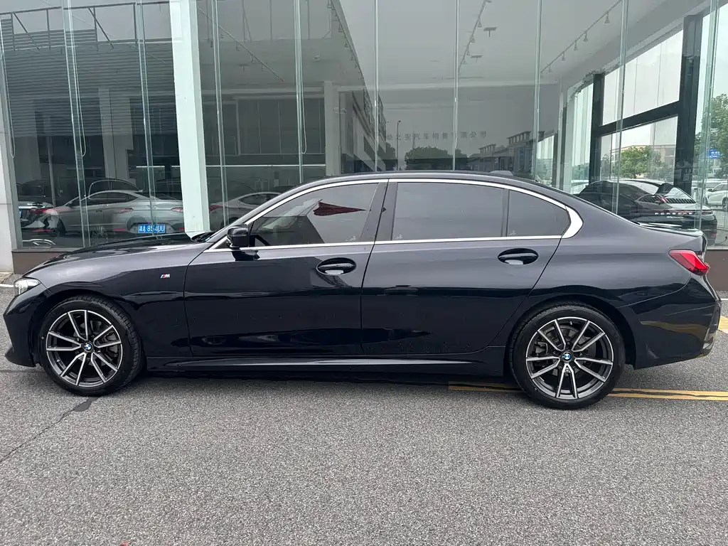 BMW 3 Series — миниатюра 13
