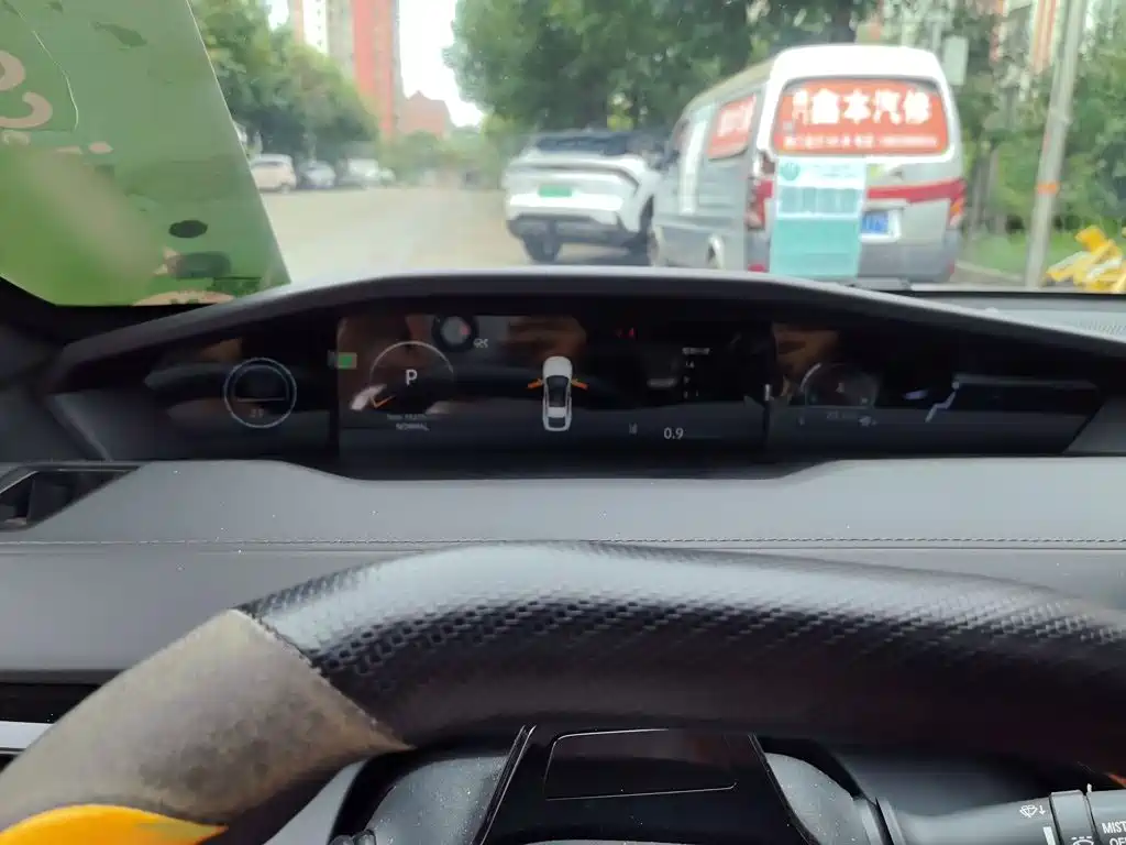Changan UNI-V — миниатюра 4
