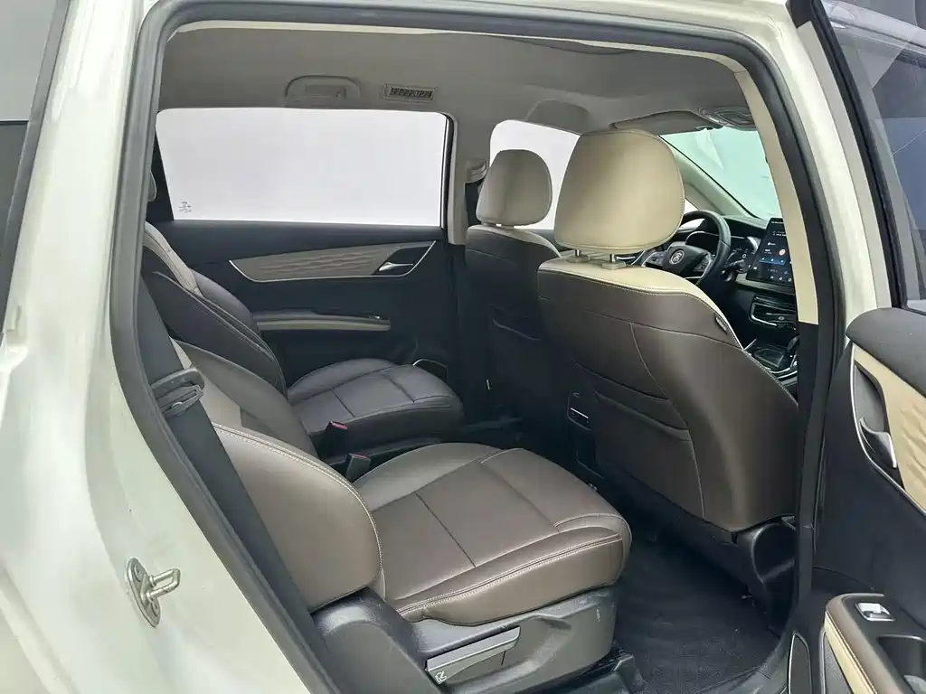 BYD MAX New Energy — миниатюра 13