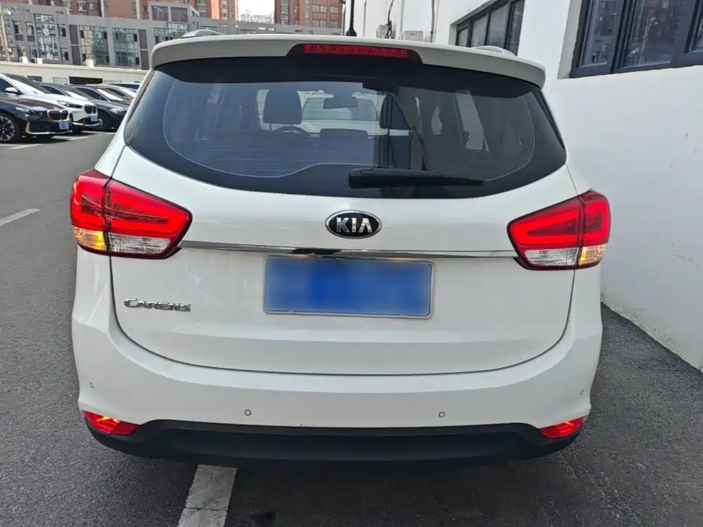 Kia Carens — миниатюра 6