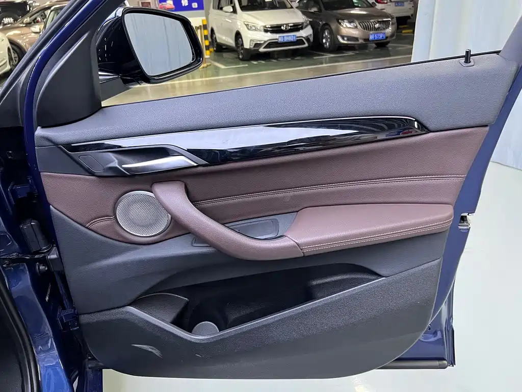 BMW X2 — миниатюра 13