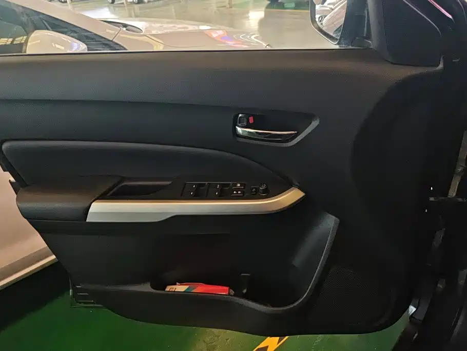 Suzuki Vitara — миниатюра 7