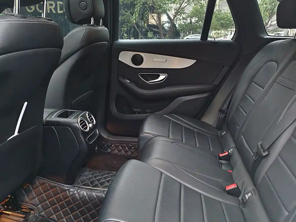Mercedes-Benz GLC — миниатюра 9