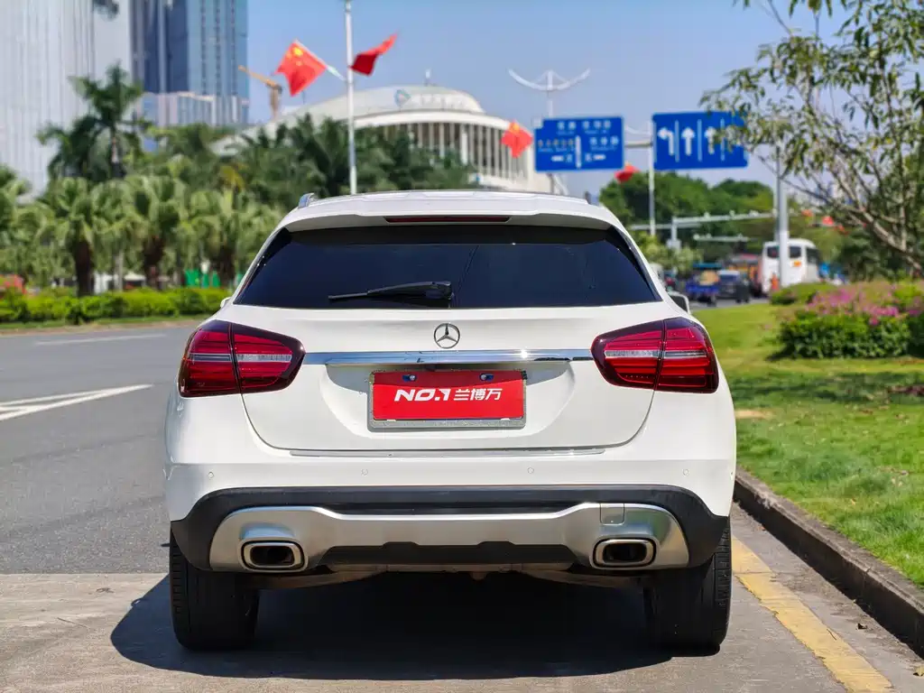 Mercedes-Benz GLA — миниатюра 8