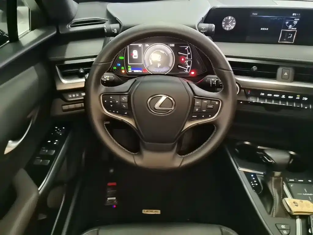 Lexus UX — миниатюра 11
