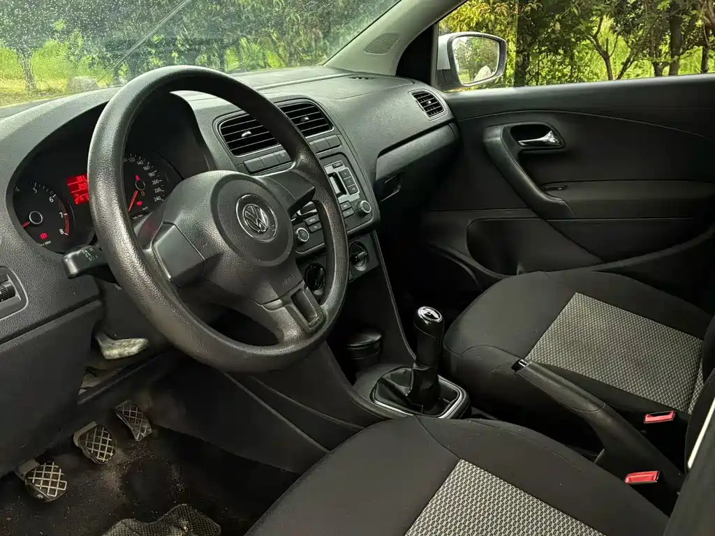 Volkswagen Polo — миниатюра 4