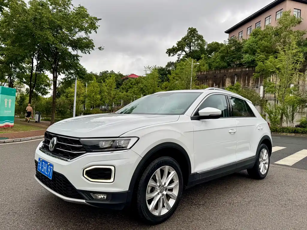 Volkswagen T-Roc — миниатюра 3