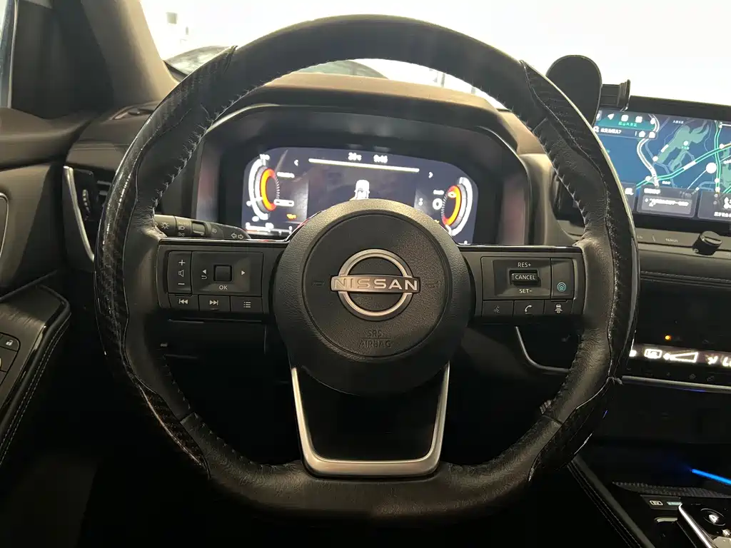 Nissan X-Trail — миниатюра 8