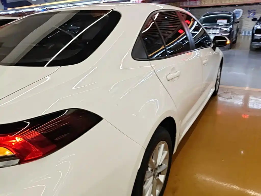 Toyota Corolla — миниатюра 7