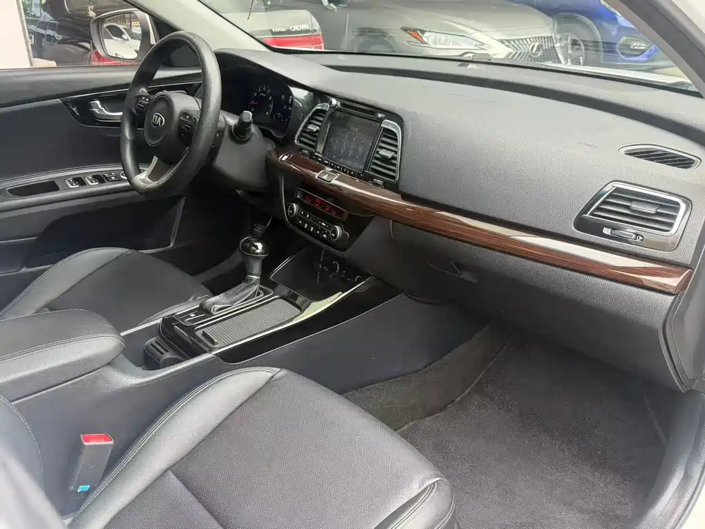 Kia K4 — миниатюра 11