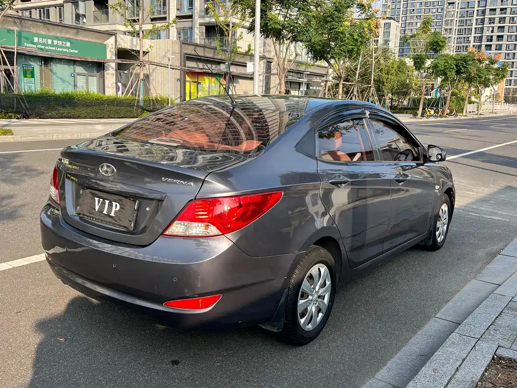 Hyundai Verna — миниатюра 12