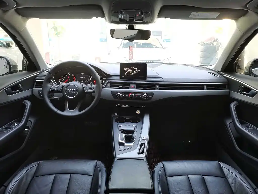 Audi A4L 2017 40 TFSI