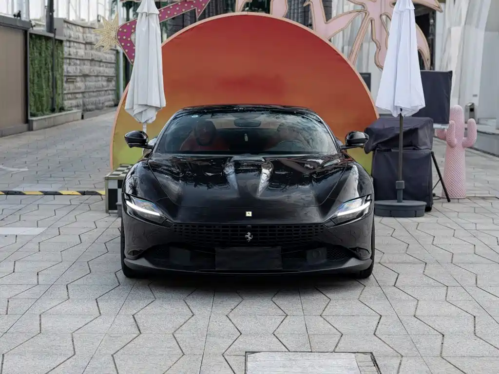 Ferrari Roma 3.9T V8, фото 2