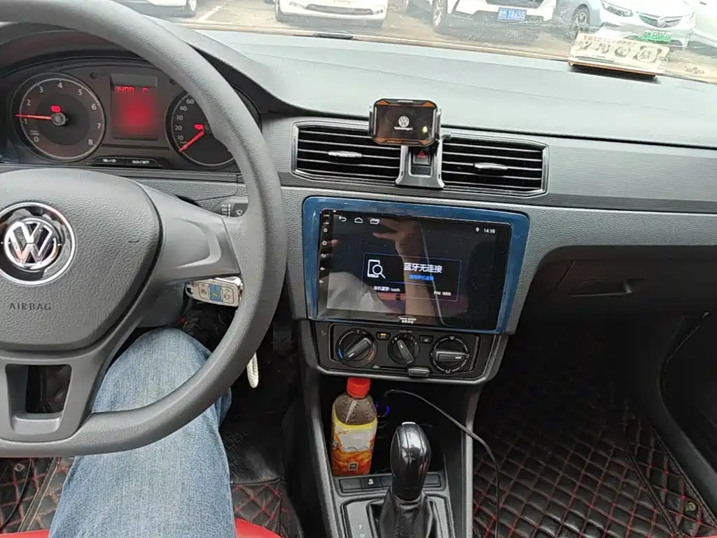 Volkswagen Santana — миниатюра 10