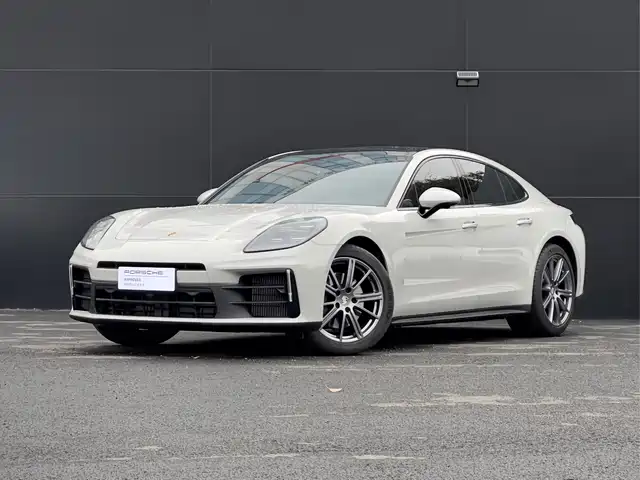 PORSCHE PANAMERA 2026