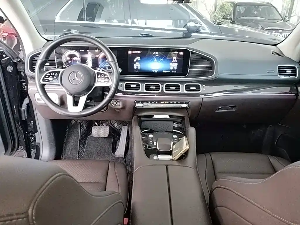 Mercedes-Benz GLE (Import) — миниатюра 10
