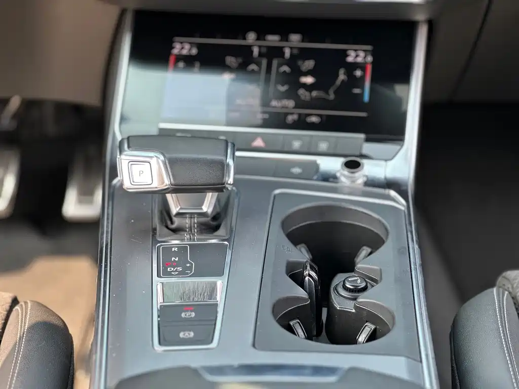 Audi A6 (Import) — миниатюра 11