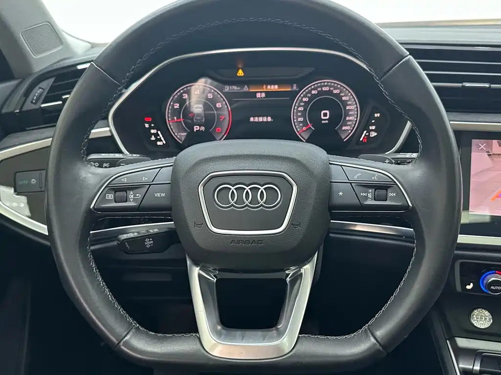 Audi Q3 — миниатюра 11