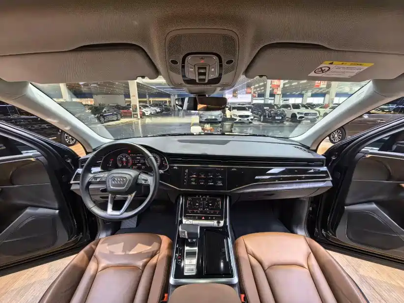 Audi Q7 — миниатюра 9