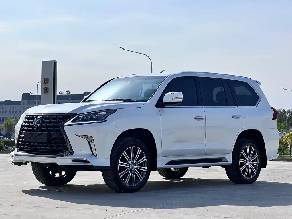 Lexus LX 2017