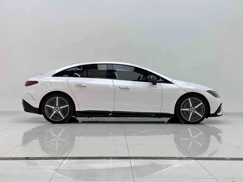 Mercedes-Benz EQE — миниатюра 6