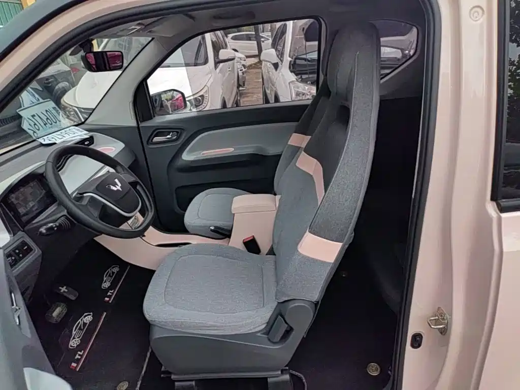 Wuling MINIEV — миниатюра 15
