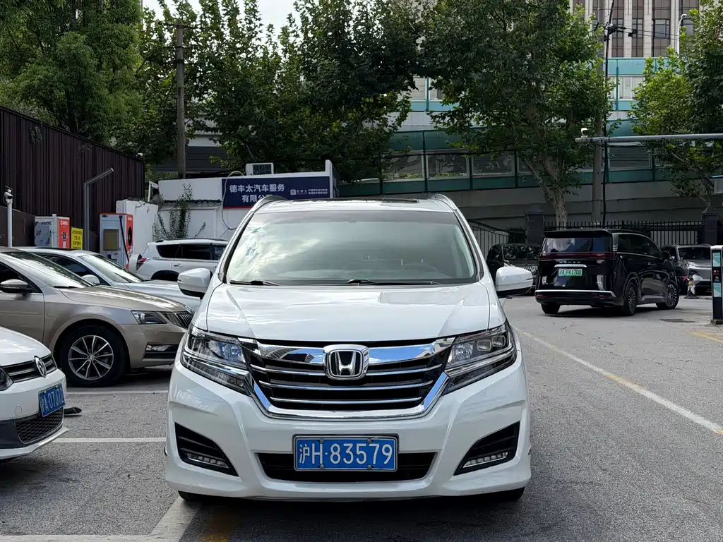 Honda Elysion — миниатюра 2