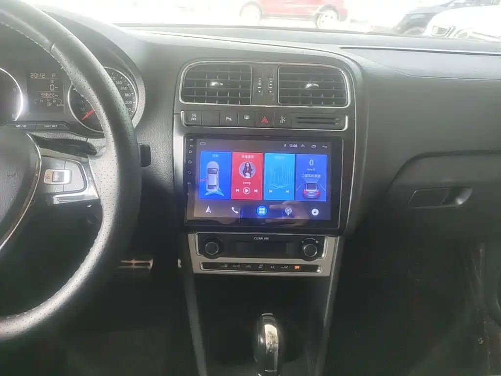 Volkswagen Polo — миниатюра 13