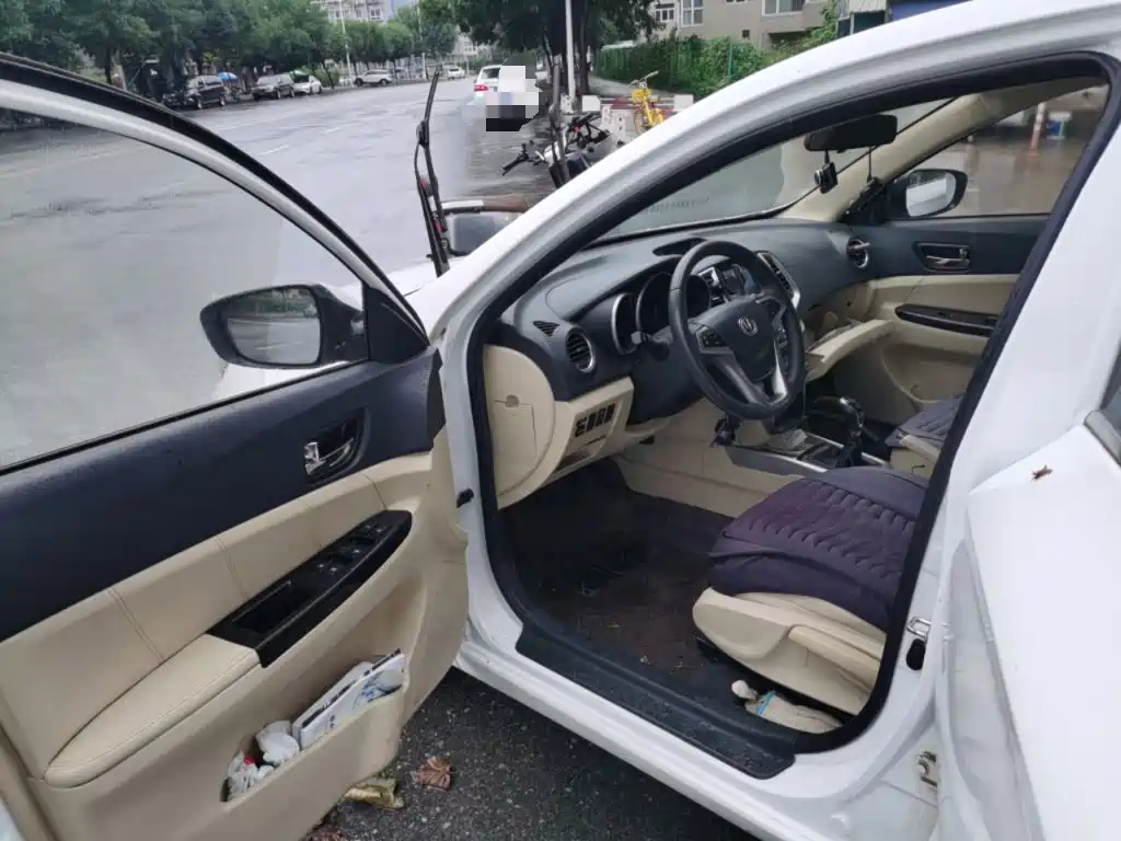 Changan Eado — миниатюра 17
