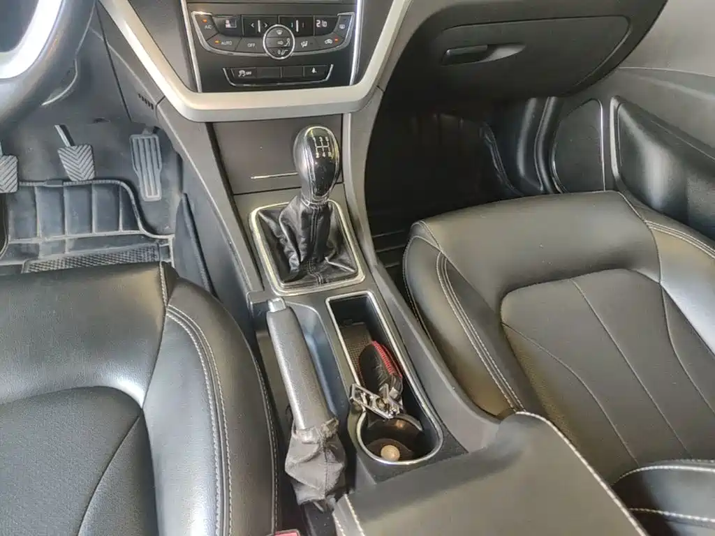 Geely Emgrand — миниатюра 14
