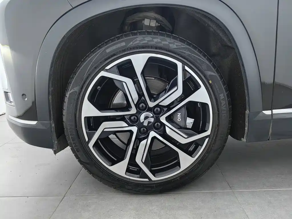 NIO ES8 — миниатюра 17