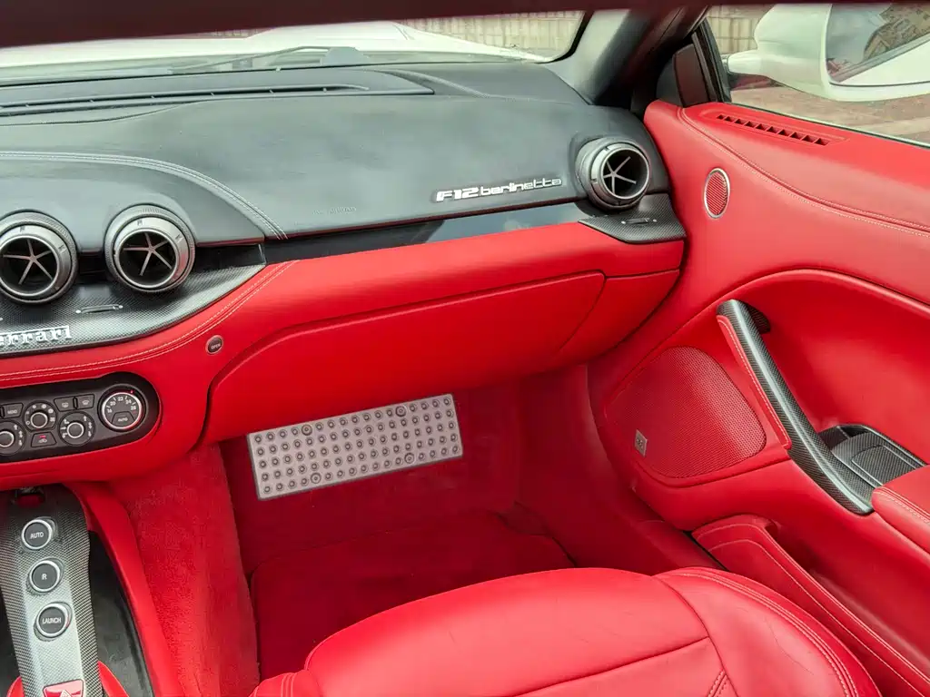 Ferrari F12berlinetta — миниатюра 25