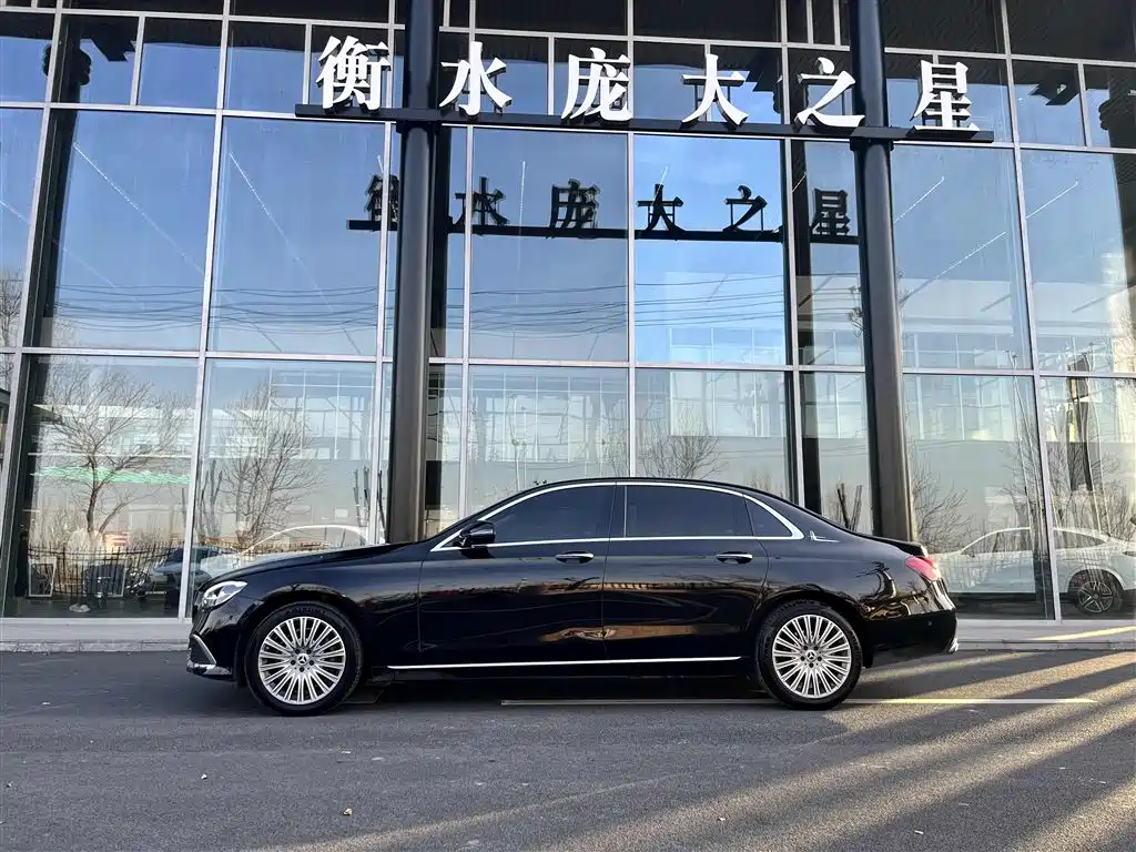 MERCEDES-BENZ E CLASS