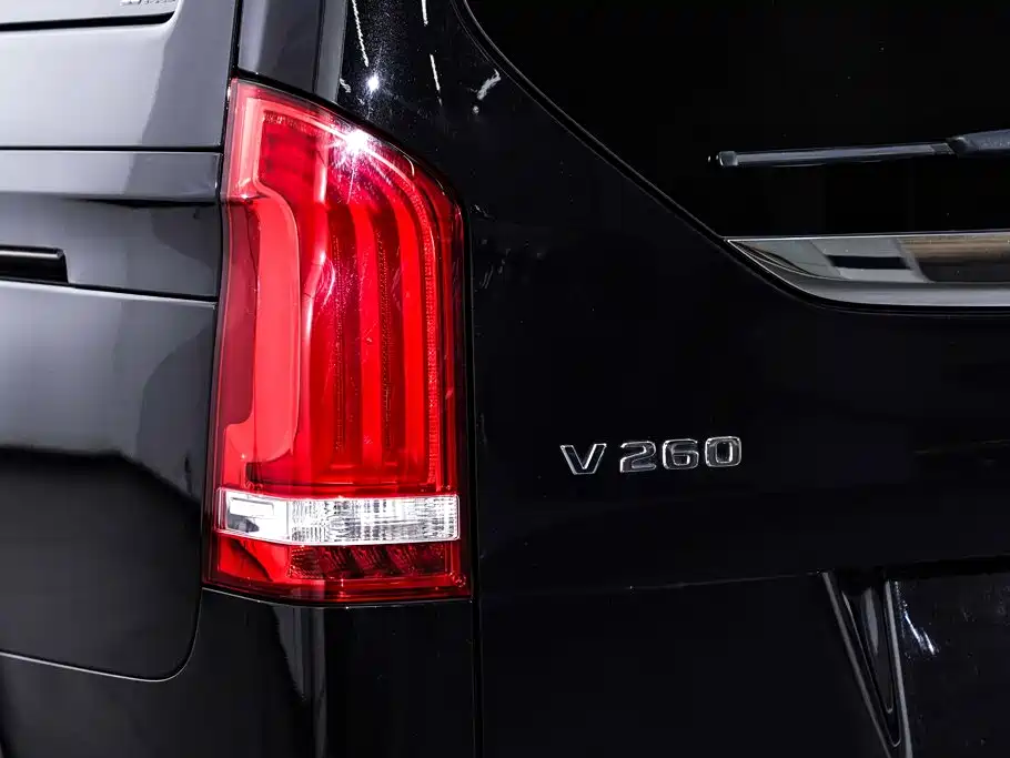 Mercedes-Benz V-Class — миниатюра 11