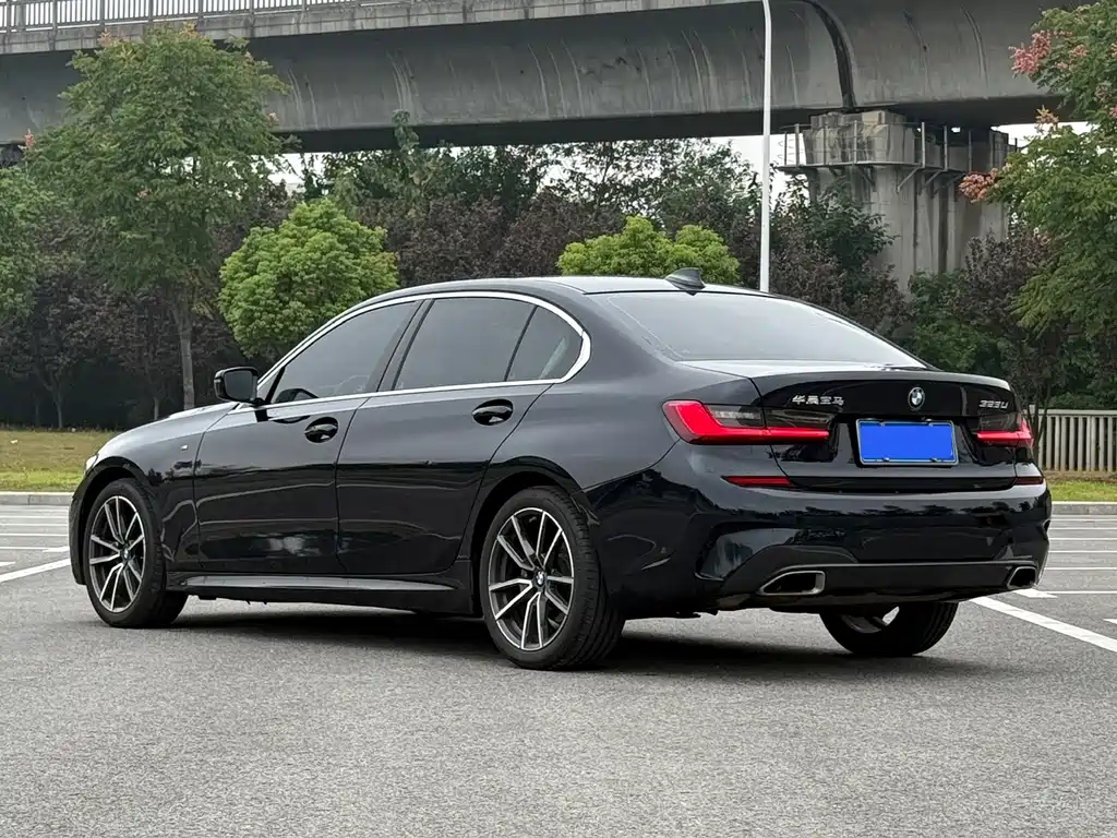 BMW 3 Series — миниатюра 4