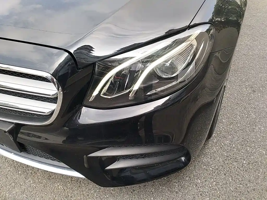 Mercedes-Benz E-Class — миниатюра 24