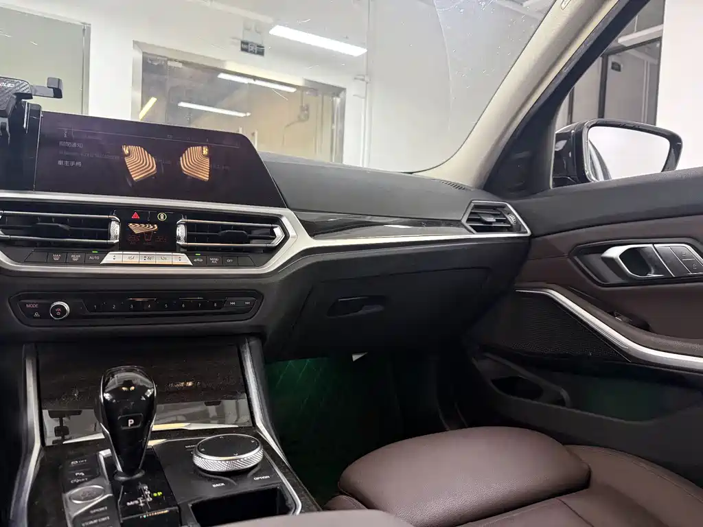 BMW 3 Series — миниатюра 18